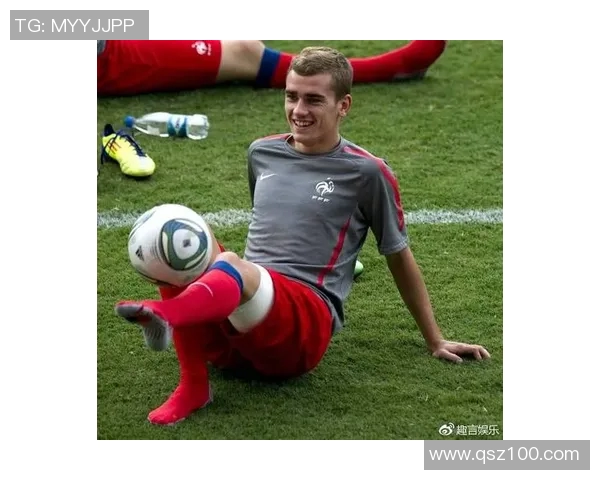 花痴少女追逐足球明星的甜蜜日常与心动瞬间分享